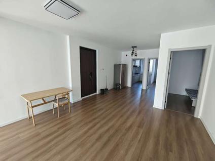 新城成吉思汗东商圈整租 巨华融城百汇3室2厅/136平/中楼层