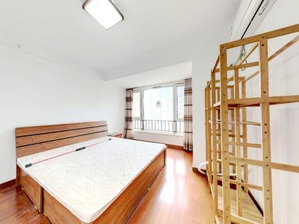 雁塔南湖整租 万科金域曲江二期4室2厅/128平/高楼层