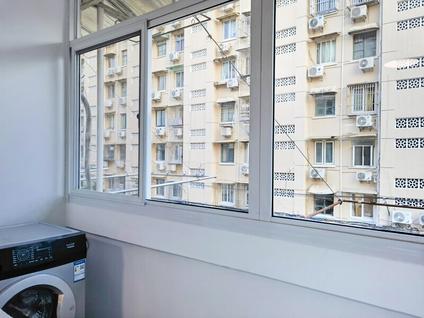 徐汇徐家汇整租 乐山二村2室1厅/47平/中楼层