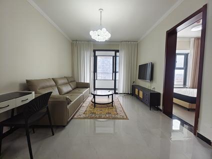 张店银泰城整租 恒大翡翠华庭2室2厅/90平/高楼层