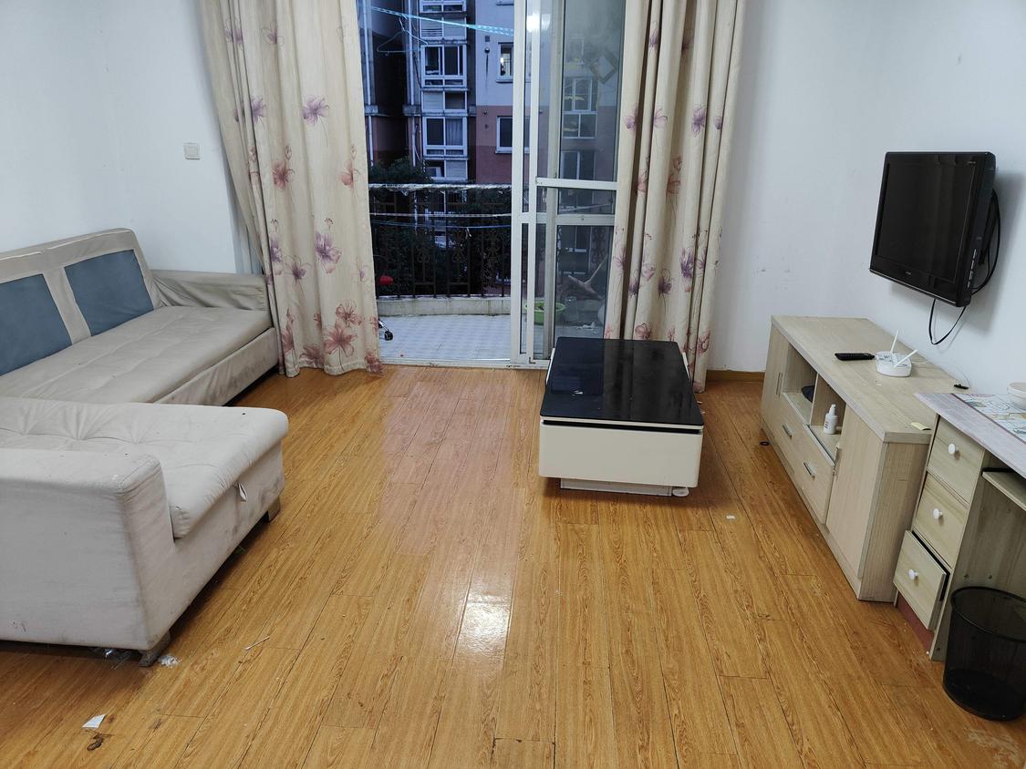 合租·和亭佳苑