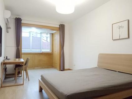 徐汇龙华整租 东安五村1室1厅/34平/高楼层