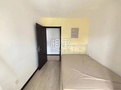 丰台玉泉营合租 首经贸中街1号院3室1厅/10平/中楼层