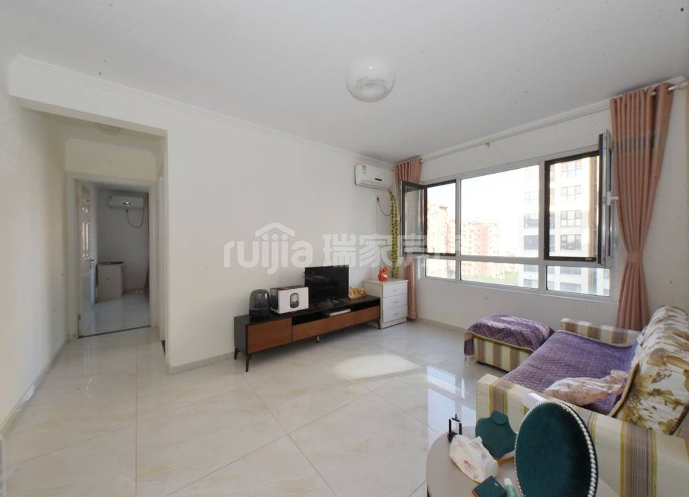 整租·鸿坤罗纳河谷果岭墅