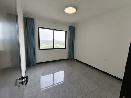 秀英远大整租 五源河公寓(二期D区)3室2厅/150平/低楼层