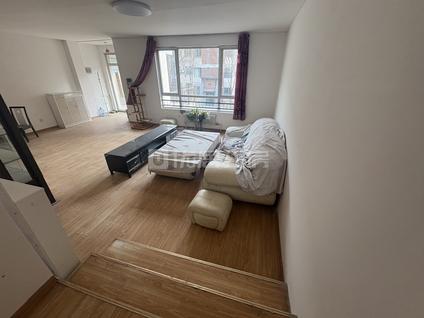 新城成吉思汗西商圈(新城)整租 天骄领域3室2厅/158平/中楼层