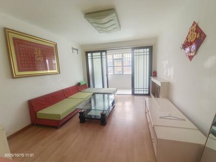 黄岛老黄岛整租 宏润花园2室1厅/95平/底层