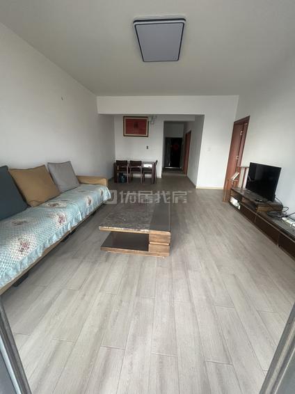 官渡阿拉整租 普照兴园3室2厅/129平/中楼层