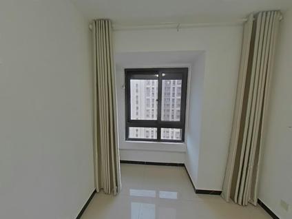 铜山大学路整租 宝龙观邸4室2厅/135平/高楼层