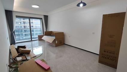 香洲唐家湾整租 翠湖香山(百合苑)2室2厅/84平/高楼层