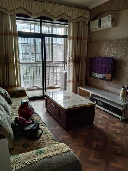 荣昌荣昌整租 荣昌工人村2室2厅/61平/高楼层