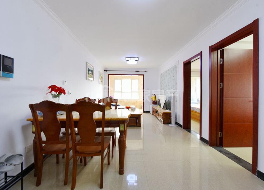 整租·鸿坤罗纳河谷果岭墅