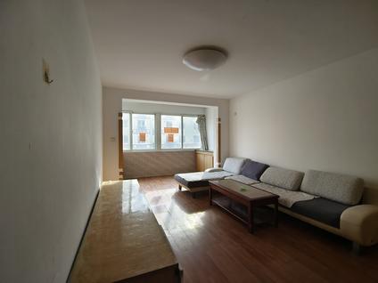 黄岛长江路整租 一中小区2室2厅/87平/中楼层