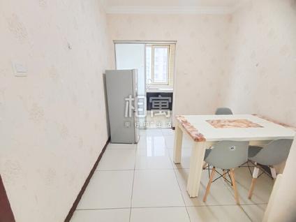 石景山杨庄合租 鼎城世家4室1厅/14平/高楼层