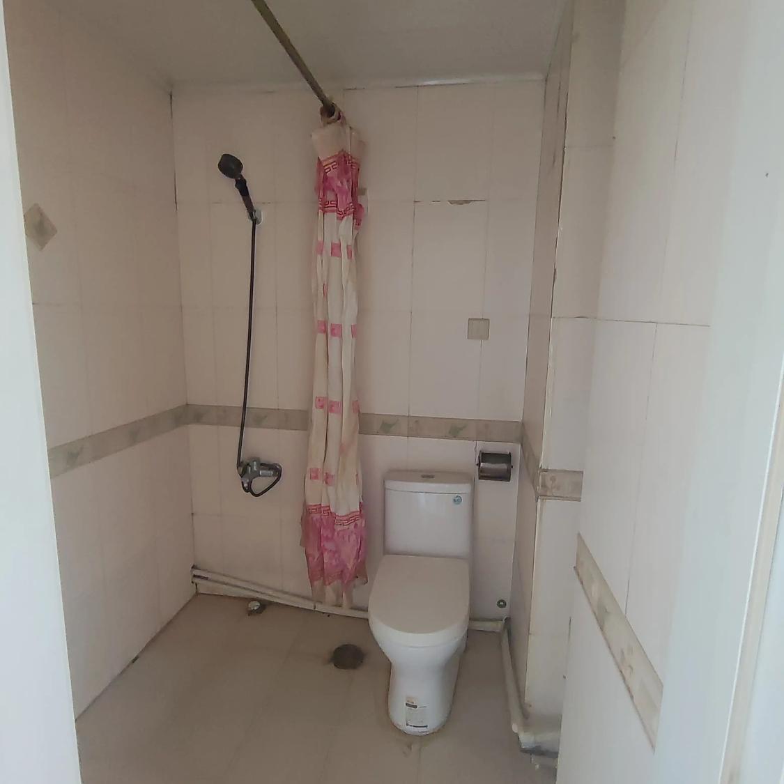 整租·送变电小区