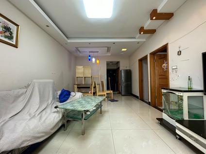 沙坪坝工人村整租 旭东家天下2室1厅/70平/低楼层