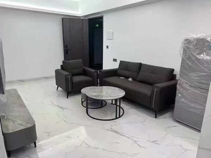 澄海澄海整租 美和大厦2室2厅/75平/中楼层