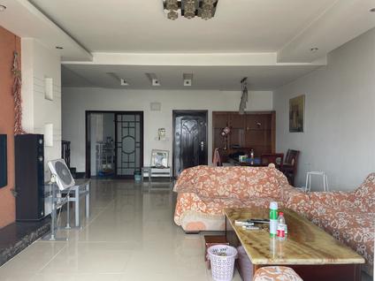 渝北龙溪镇整租 天合美舍4室2厅/163平/中楼层