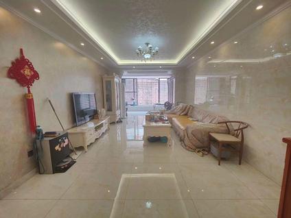 湖里悦华路整租 玉泉花园3室2厅/145平/低楼层