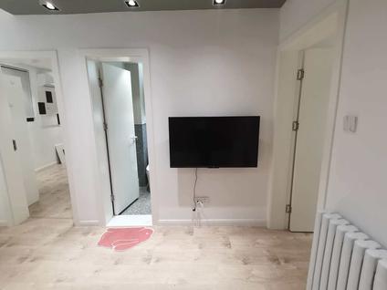 静安江宁路整租 良清公寓2室1厅/68平/高楼层