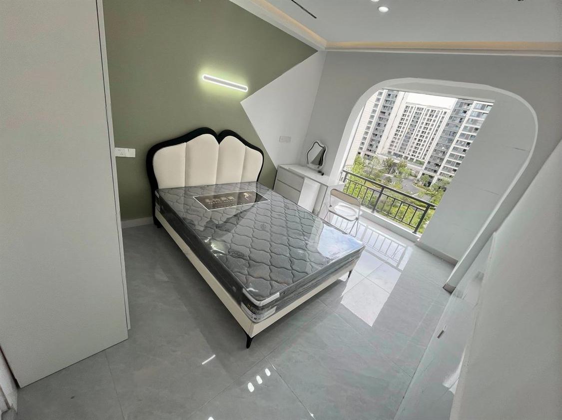 合租·金成紫辰花园