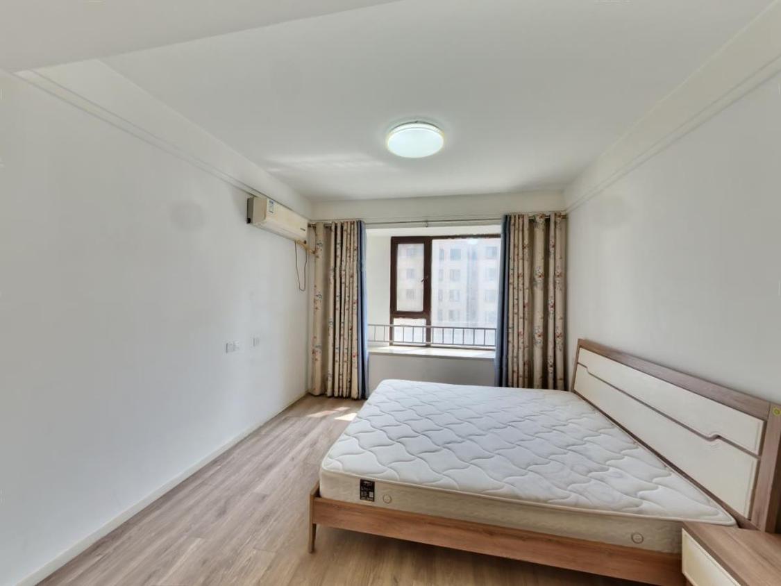 整租·新城悦隽公园里