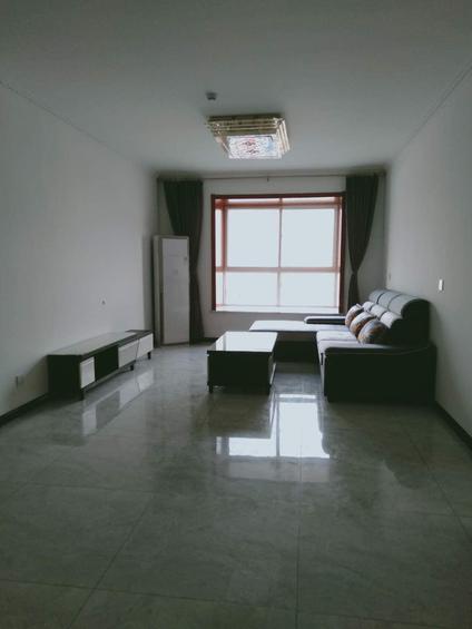 临渭临渭整租 豪庭佳苑2室2厅/92平/低楼层