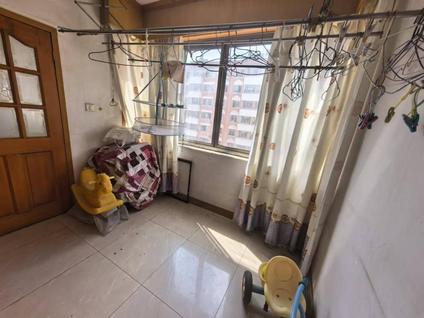 盘龙白龙路整租 佳园小区3室2厅/116平/中楼层