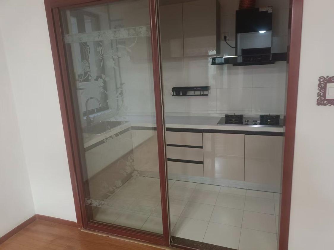 整租·藏龙福地