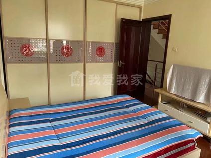 新北河海整租 阳光花园(新北)4室2厅/218平/低楼层