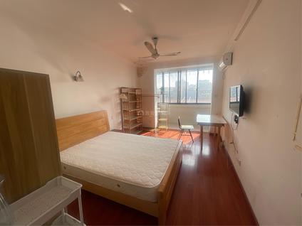 杨浦鞍山整租 凤城小区(四村)2室1厅/47平/高楼层