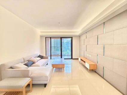 滨湖太湖新城整租 雅居乐中央府4室2厅/147平/中楼层