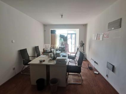 莱西莱西整租 紫悦府3室2厅/78平/低楼层