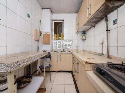 西城广安门内合租 牛街西里3室1厅/13平/低楼层