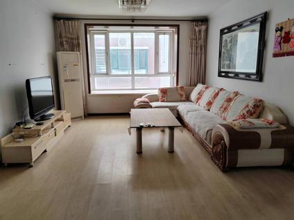 胶州阜安整租 芙蓉小镇2室1厅/95平/高楼层