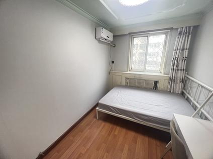 丰台新宫合租 诚苑南里4室1厅/346平/中楼层