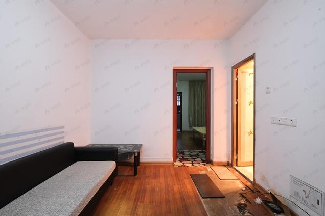 北京适宜楼层,南北通透,户型好2室1厅 | 61.3㎡ | 南 北 | 亚峰新区中楼层/共8层