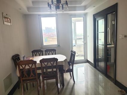 黄岛灵山卫整租 海上嘉年华3室2厅/214平/中楼层