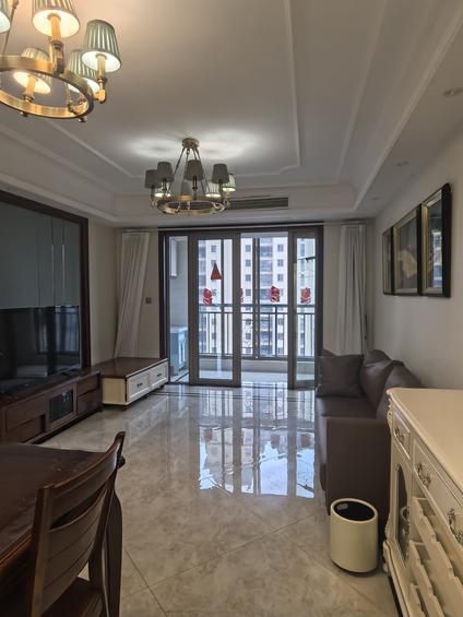 东阳东阳整租 欧景花园3室2厅/119平/中楼层