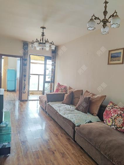 盘龙白塔路整租 汇都国际2室1厅/67平/中楼层