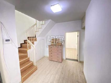 朝阳定福庄合租 三间房南里(4号院)3室1厅/12平/高楼层