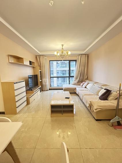 盘龙金星立交整租 昆明广场中央(A区)3室2厅/91平/高楼层