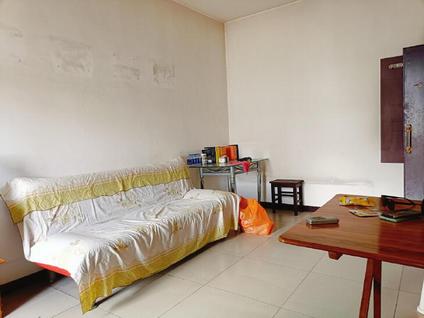 房山城关整租 矿机路小区2室1厅/50平/高楼层