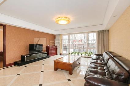 朝阳亚运村整租 康斯丹郡3室2厅/202平/低楼层