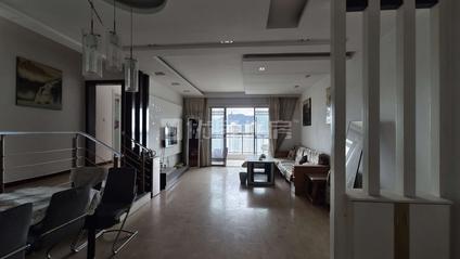 汇川汇川整租 鼎盛家园3室2厅/137平/高楼层