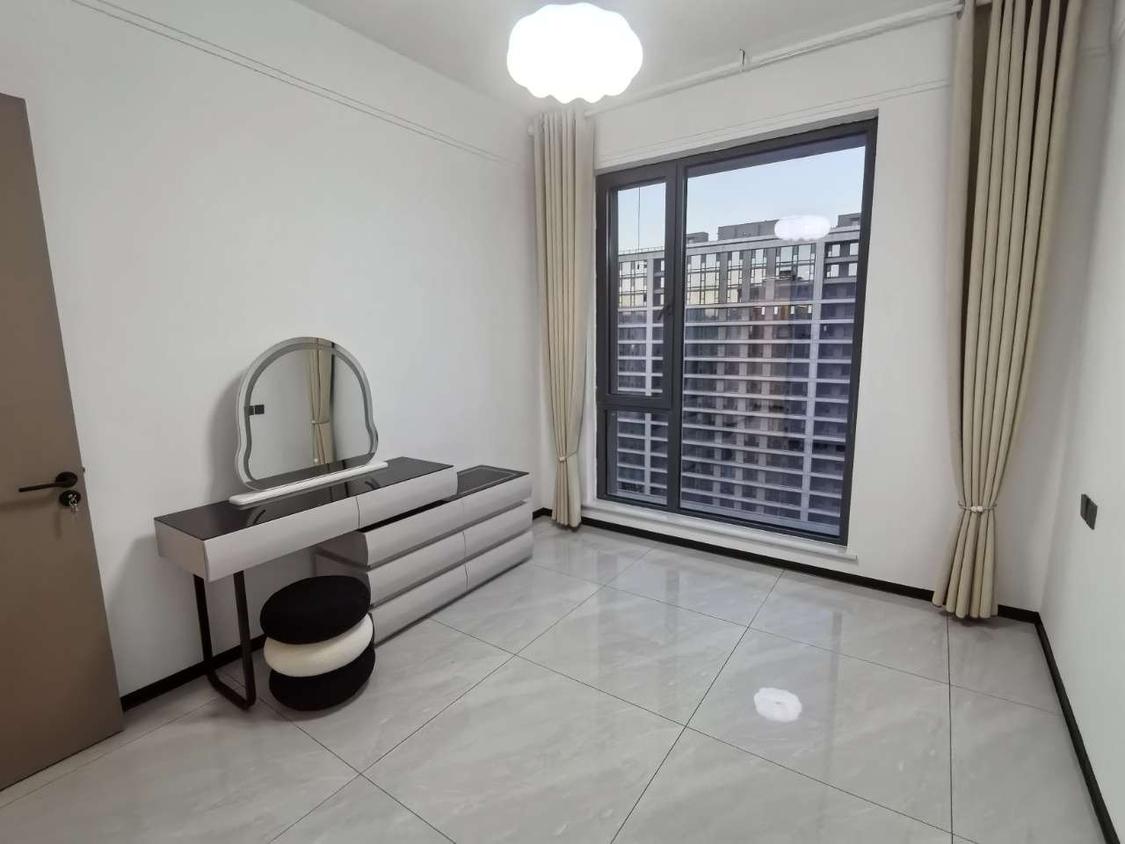 整租·融创中心(臻景园)