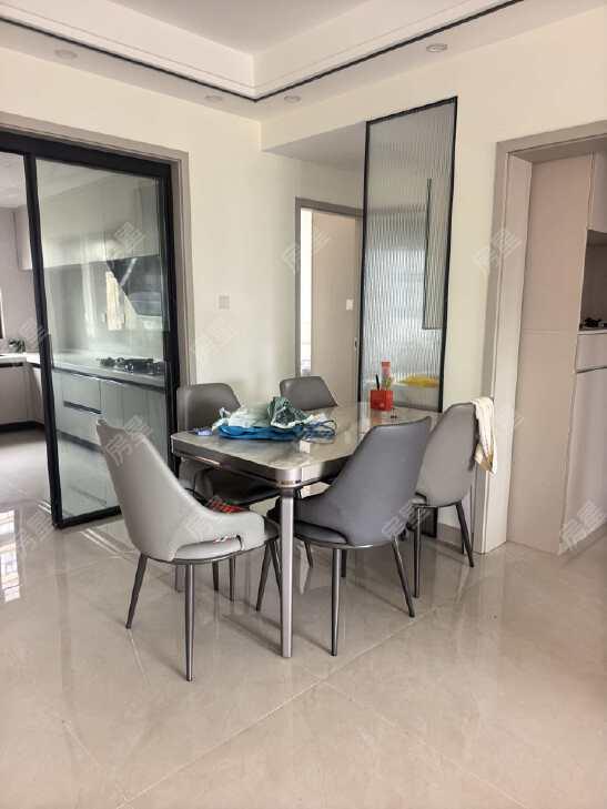 整租·融创君庭云邸