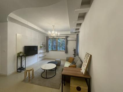 普陀万里整租 万里真金苑3室2厅/148平/低楼层