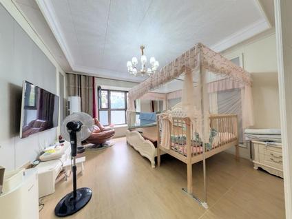 溧水溧水城南整租 碧桂园翡翠台5室2厅/248平/低楼层