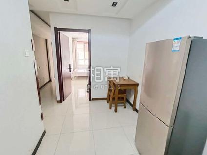 石景山古城合租 古城现代嘉园3室1厅/13平/低楼层